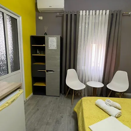 מלון דירות Algen Room's 3*