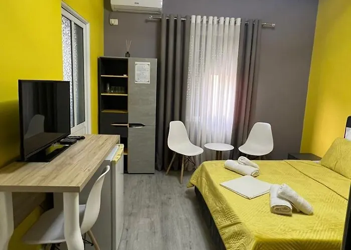 Algen Room's شقة فندقية 3*