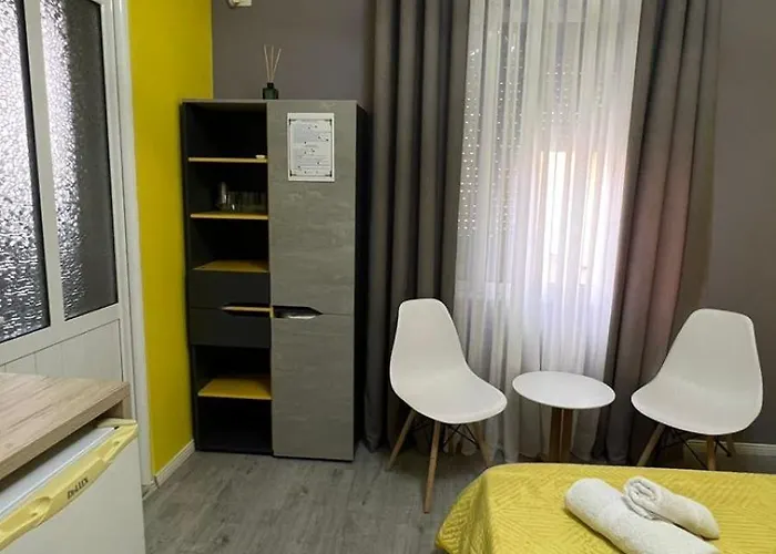 Apartahotel Algen Room's 3*